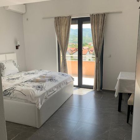 Hotel Albatros Prizren Esterno foto