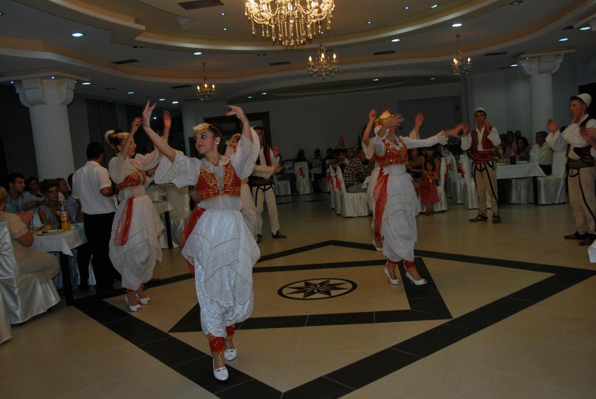 Hotel Albatros Prizren Esterno foto
