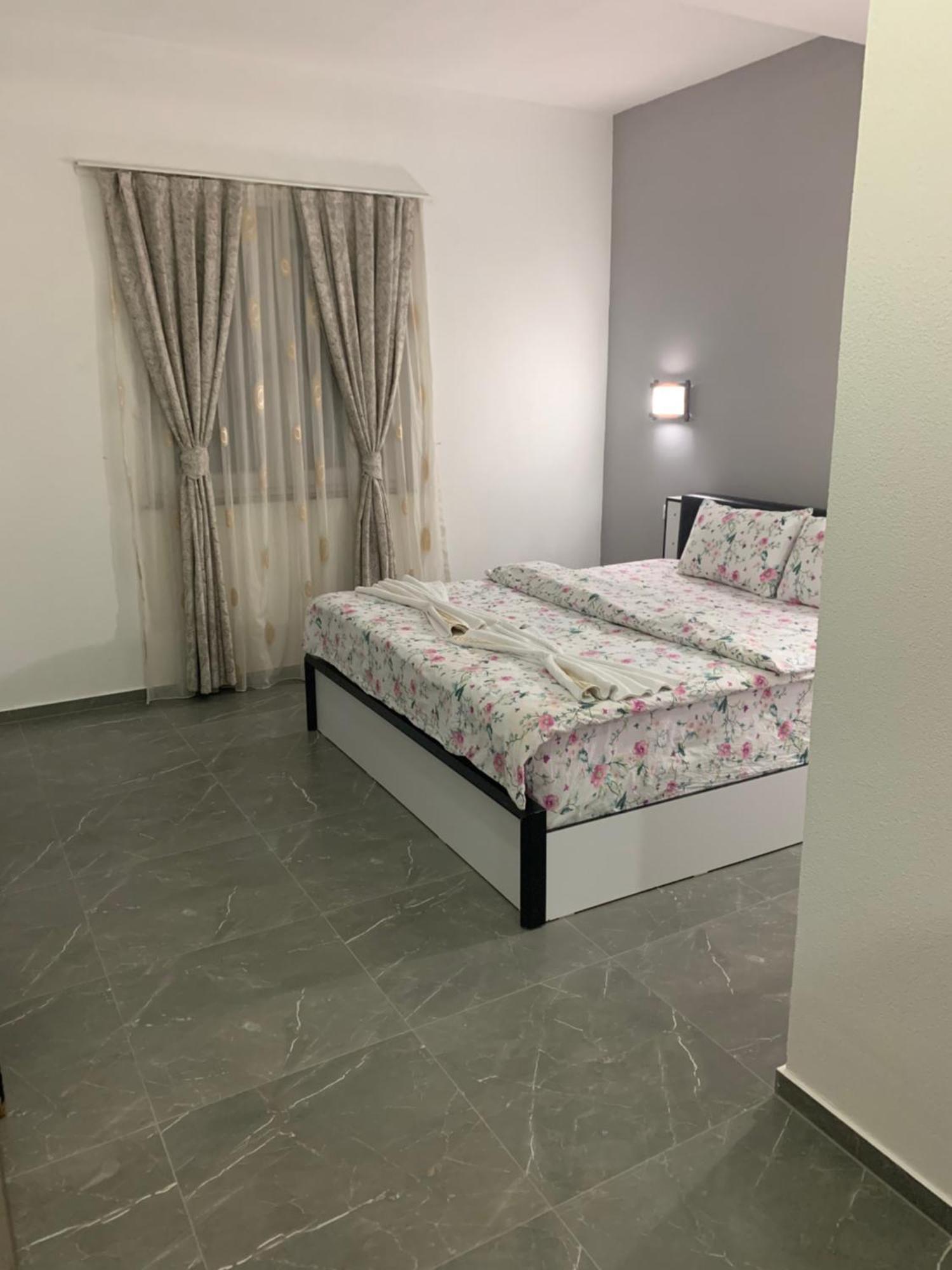Hotel Albatros Prizren Esterno foto