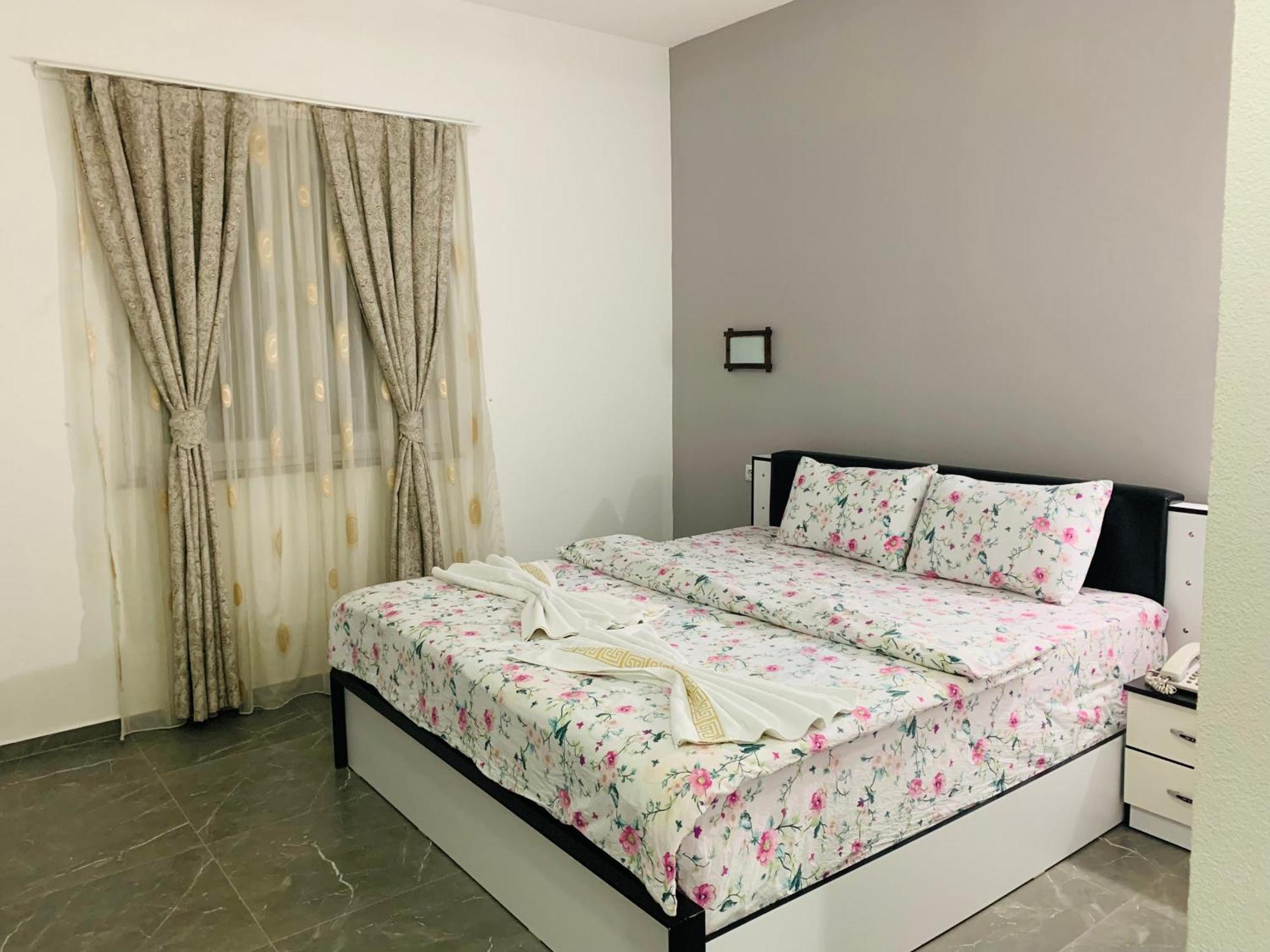 Hotel Albatros Prizren Esterno foto